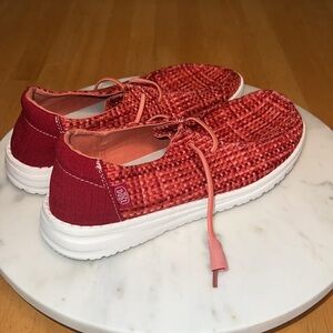 Hey Dude Wendy Crosshatch Tart - Size 7/EU 38